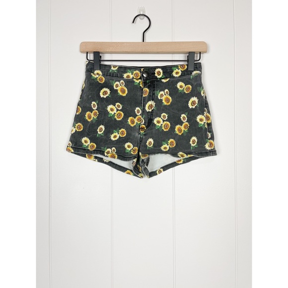Forever 21 | High-Waist Sunflower Denim Shorts - Picture 1 of 11